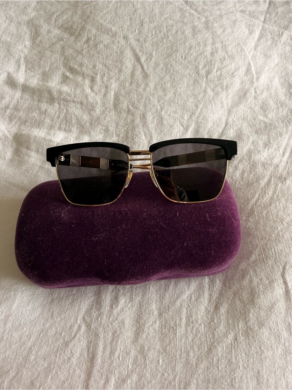 Gucci Black and Gold Half-Rim Sunglasses with Purple Case - Picture 3 of 6